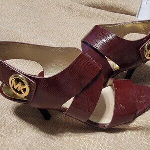 Michael Kors Joselle Burgandy Open toe Slingback Patent Leather Sandals Size 6